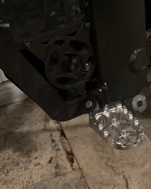 Tuttio motor cover